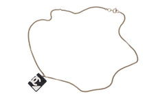 画像をギャラリービューアに読み込む, CHANEL シャネル ネックレス ココマーク カンボンライン 05C刻印 プラスチック メタル ブラック ホワイト ゴールド金具 美品 中古 4c073901