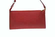 画像をギャラリービューアに読み込む, LOUIS VUITTON ルイヴィトン ポシェット アクセソワール アクセサリーポーチ エピレザー M5294E レッド ゴールド金具 美品 中古 4b008101