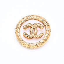 画像をギャラリービューアに読み込む, 極美品 CHANEL シャネル ココマーク ブローチ 重量約23.3g 93A刻印 GP メタル ゴールド ガラス ヴィンテージ 中古 4c069693