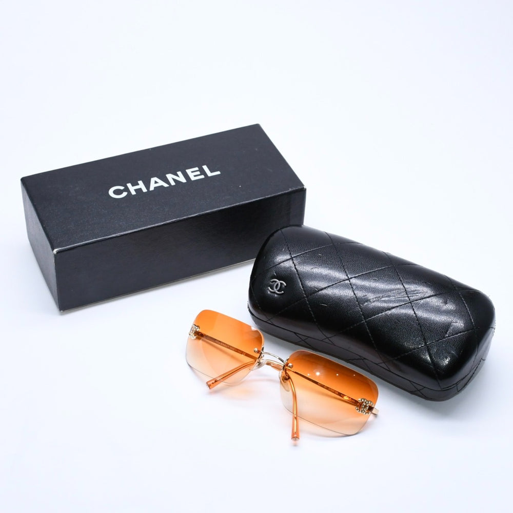 極美品 CHANEL シャネル サングラス リムレス ココマーク ラインストーン オレンジレンズ 4017-D 62◻︎17 120 中古 4a004995