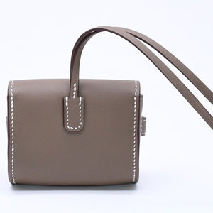 新品未使用 HERMES エルメス ケリー フェスティバル スイフト エトゥープ チャーム キーホルダー K刻印 中古 4a005021