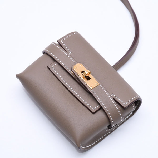 新品未使用 HERMES エルメス ケリー フェスティバル スイフト エトゥープ チャーム キーホルダー K刻印 中古 4a005021