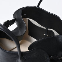 Load image into Gallery viewer, 極美品 THE ROW ザロウ W1255L133DTPL マルゴー Soft Margaux 15 ハンドバッグ ブラック レザー シルバー金具 中古 4c073472