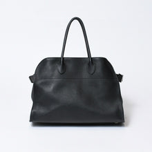 Load image into Gallery viewer, 極美品 THE ROW ザロウ W1255L133DTPL マルゴー Soft Margaux 15 ハンドバッグ ブラック レザー シルバー金具 中古 4c073472