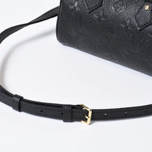 Load image into Gallery viewer, 新品同様 LOUIS VUITTON ルイヴィトン ナノ スピーディ 2WAYハンドバッグ M82450 ブラック モノグラムアンプラントレザー 中古 4b013705