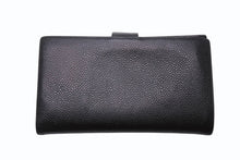 画像をギャラリービューアに読み込む, CHANEL シャネル 二つ折り長財布 ロングウォレット 8番台 ココマーク キャビアスキン ブラック フランス製 ゴールド金具 美品 中古 4c068516