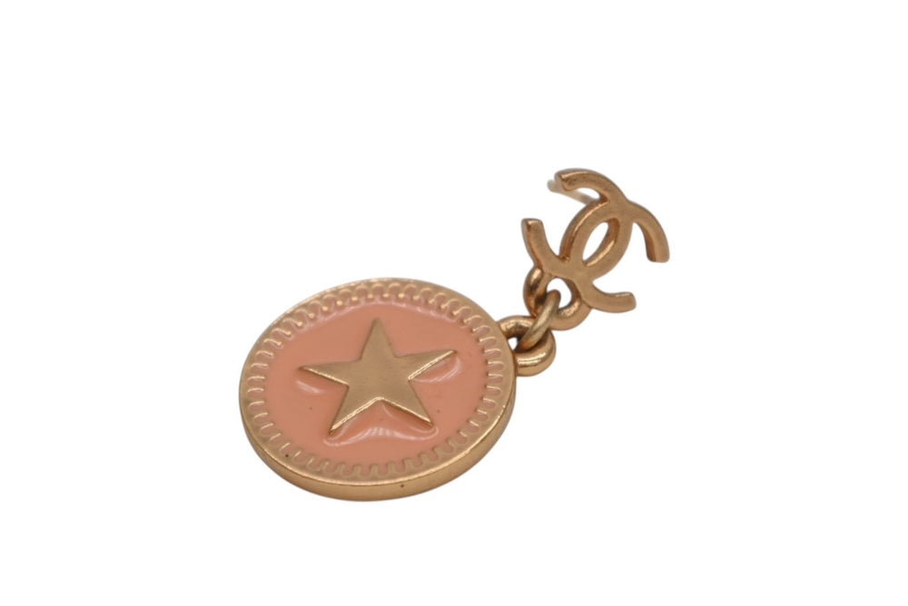 CHANEL シャネル ココマーク スター メダル ピアス 6g 01P GP ゴールド 両耳用 星 ロゴ アクセサリー 美品 中古 4c050163