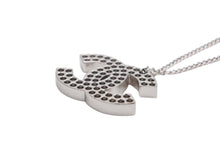 Load image into Gallery viewer, 極美品 CHANEL シャネル ココマーク パンチング ネックレス 12g 03P メタル シルバー ロゴ アクセサリー 美品 中古 4c060917