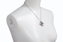 Load image into Gallery viewer, 極美品 CHANEL シャネル ココマーク パンチング ネックレス 12g 03P メタル シルバー ロゴ アクセサリー 美品 中古 4c060917