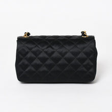 Load image into Gallery viewer, 極美品 CHANEL シャネル ミニマトラッセ18 Sフラップ Sチェーンショルダーバッグ 0番台 ココマーク サテン ブラック 中古 4b01251