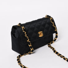 Load image into Gallery viewer, 極美品 CHANEL シャネル ミニマトラッセ18 Sフラップ Sチェーンショルダーバッグ 0番台 ココマーク サテン ブラック 中古 4b01251