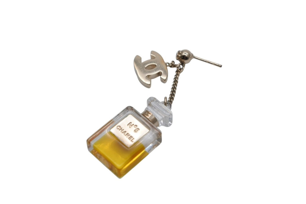 CHANEL シャネル ココマーク No.5 ボトル モチーフ ピアス 10g 94A GP ゴールド 両耳用 香水 ロゴ アクセサリー 美品 中古 4c065798