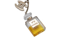 Load image into Gallery viewer, CHANEL シャネル ココマーク No.5 ボトル モチーフ ピアス 10g 94A GP ゴールド 両耳用 香水 ロゴ アクセサリー 美品 中古 4c065798