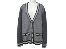 Load image into Gallery viewer, 極美品 CHANEL シャネル カーディガン P46773K05936 サイズ38 ココマークボタン ウール カシミヤ グレー 中古 4c066320