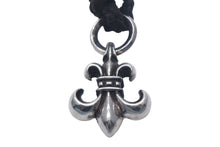 画像をギャラリービューアに読み込む, CHROME HEARTS クロムハーツ BSフレアペンダント wレザーブレイド ネックレス BS FLEUR LB シルバー925 重量36.239g 美品 中古 4c067063