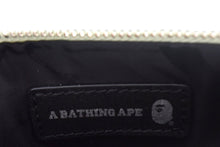 Load image into Gallery viewer, 新品未使用 A BATHING APE アベイシングエイプ ポーチ BANKNOTE グリーン MN0508_1K80190305 中古 4c067086