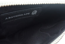 Load image into Gallery viewer, 新品未使用 A BATHING APE アベイシングエイプ ポーチ BANKNOTE グリーン MN0508_1K80190305 中古 4c067086