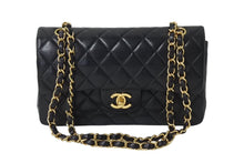 画像をギャラリービューアに読み込む, CHANEL シャネル チェーンショルダーバッグ マトラッセ23 Wフラップ ラムスキン 6番台 ブラック ゴールド 美品 中古 4c067104cc