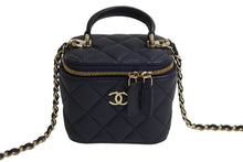 画像をギャラリービューアに読み込む, 極美品 CHANEL シャネル チェーンミニバニティバッグ AP2198B08645NJ320 ココマーク ランダム番台 ネイビー ラムスキン 中古 4c067128