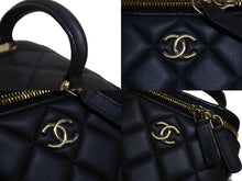 画像をギャラリービューアに読み込む, 極美品 CHANEL シャネル チェーンミニバニティバッグ AP2198B08645NJ320 ココマーク ランダム番台 ネイビー ラムスキン 中古 4c067128