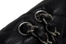 画像をギャラリービューアに読み込む, 極美品 CHANEL シャネル チェーンショルダーバッグ マトラッセ30 キャビアスキン 12番台 シルバー金具 ブラック 中古 4c067133cc