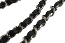 画像をギャラリービューアに読み込む, 極美品 CHANEL シャネル チェーンショルダーバッグ マトラッセ30 キャビアスキン 12番台 シルバー金具 ブラック 中古 4c067133cc