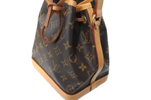 Load image into Gallery viewer, LOUIS VUITTON ルイヴィトン ミニノエ ハンドバッグ M42227 モノグラムキャンバス ゴールド金具 ブラウン 美品 中古 4c067144