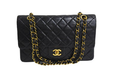 画像をギャラリービューアに読み込む, CHANEL シャネル マトラッセ 25 ショルダーバッグ ダブルフラップ 2番台 ラムスキン ブラック ゴールド 美品 中古 4c067149