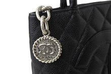 画像をギャラリービューアに読み込む, 極美品 CHANEL シャネル 1804 復刻トートバッグ ハンドバッグ 7番台 グレインドカーフスキン ブラック シルバー金具 中古 4c067160