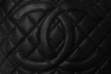 画像をギャラリービューアに読み込む, 極美品 CHANEL シャネル 1804 復刻トートバッグ ハンドバッグ 7番台 グレインドカーフスキン ブラック シルバー金具 中古 4c067160