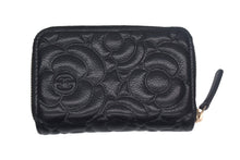 画像をギャラリービューアに読み込む, CHANEL シャネル コインケース 小銭入れ カメリア ココマーク 29番台 ラムスキン シルバー金具 ブラック 美品 中古 4c067170