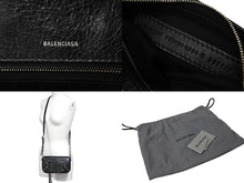 Load image into Gallery viewer, 新品未使用 BALENCIAGA バレンシアガ ルカゴール ショルダーバッグ 781911 イタリア製 ミニ レザー ブラック 4c067188 正規品