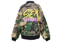 画像をギャラリービューアに読み込む, 極美品 CHROMEHEARTS クロムハーツ MATTYBOY SexRecords ボンバージャケット ダガーファスナー クロスボタン サイズM 中古 4c067405