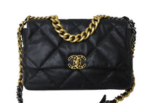画像をギャラリービューアに読み込む, CHANEL シャネル19 マトラッセ ショルダーバッグ AS1161 30番台 ラムスキン ブラック ゴールド金具 美品 中古 4c067498