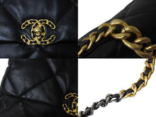 画像をギャラリービューアに読み込む, CHANEL シャネル19 マトラッセ ショルダーバッグ AS1161 30番台 ラムスキン ブラック ゴールド金具 美品 中古 4c067498
