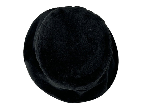 New Unused 2024 CHANEL Bucket Hat Reversible Mouton Hat Coco Mark Made in Italy Black Used 4c067586