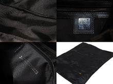 画像をギャラリービューアに読み込む, FENDI フェンディ マンマバケット ハンドバッグ ズッカ柄 ズッカ ブラウン シルバー金具 美品 中古 4c067595