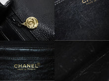 画像をギャラリービューアに読み込む, 極美品 CHANEL シャネル マトラッセ ココマーク ハンドバッグ 7番台 フランス製 キャビアスキン ブラック ゴールド 中古 4c067602