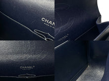 Load image into Gallery viewer, 極美品 CHANEL シャネル チェーンショルダーバッグ キャビアスキン マトラッセ30 Wフラップ ネイビー シルバー金具 19番台 中古 4c067661