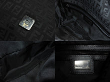 画像をギャラリービューアに読み込む, FENDI フェンディ ズッキーノ柄 ワンショルダーバッグ ハンドバッグ キャンバス ブラック シルバー金具 美品 中古 4c067655