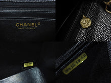 Load image into Gallery viewer, 極美品 CHANEL シャネル ミニマトラッセ チェーンショルダーバッグ 8番台 キャビアスキン ゴールド金具 ブラック 中古 4c067681