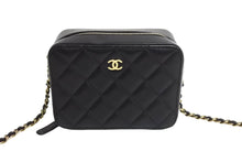 Load image into Gallery viewer, 極美品 CHANEL シャネル マトラッセ カメラバッグ ショルダーバッグ キャビアスキン マトラッセ ブラック ゴールド金具 中古 4c067682