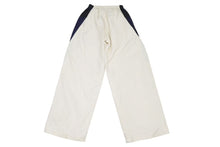 Load image into Gallery viewer, 新品同様 BALENCIAGA バレンシアガ 3B SPORTS ICON トラックスーツパンツ 746510 ホワイト ブルー サイズXXS 中古 4c067708