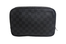 画像をギャラリービューアに読み込む, 極美品 Louis Vuitton ルイヴィトン ダミエグラフィット トゥルース トワレットGM N47521 セカンドバッグ ポーチ ブラック 中古 4c067725