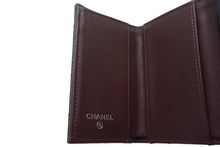 画像をギャラリービューアに読み込む, CHANEL シャネル クラシック スモール フラップ ウォレット 三つ折り財布 31番台 キャビアスキン ブラック 美品 中古 4c067745