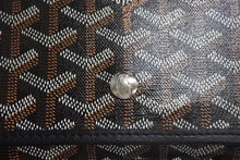 Load image into Gallery viewer, 新品未使用 Goyard ゴヤール プリュメ ポーチウォレット ショルダーバッグ ゴヤールディンキャンバス ブラック 中古 4c067828