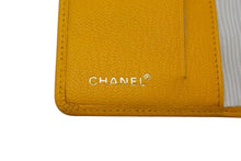 画像をギャラリービューアに読み込む, 極美品 CHANEL シャネル カードケース ココマーク ソフトカーフ 手帳カバー ゴールド金具 イエロー 6番台 中古 4c067842