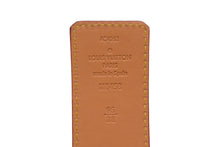 Load image into Gallery viewer, 新品未使用 LouisVuitton ルイヴィトン ベルト LV イニシャル 40MM リバーシブル M8458V イエロー ホワイト 中古 4c067857