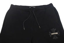 画像をギャラリービューアに読み込む, CHROME HEARTS クロムハーツ スウェットパンツ スクロールラベルCH クロスレザーパッチ 2214-304-9000 Lサイズ ブラック 美品 中古 4c067886