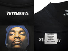 Load image into Gallery viewer, VETEMENTS ヴェトモン スヌープドッグ 半袖Ｔシャツ MH17TP15 フェイスプリント サイズM ブラック 美品 中古 4c067921